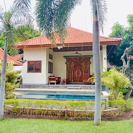 Di Abian Villas Amed Exteriör bild