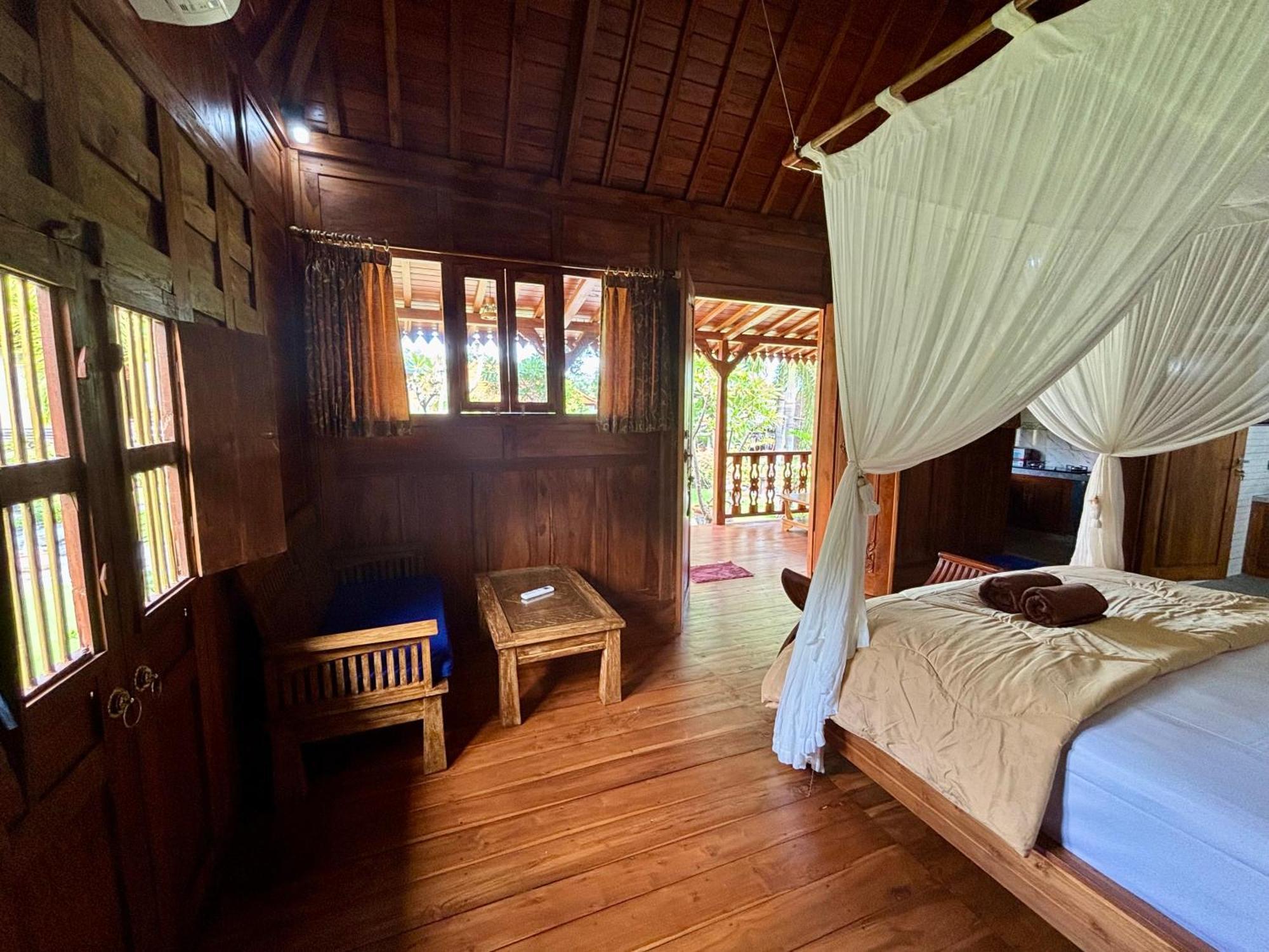 Di Abian Villas Amed Exteriör bild