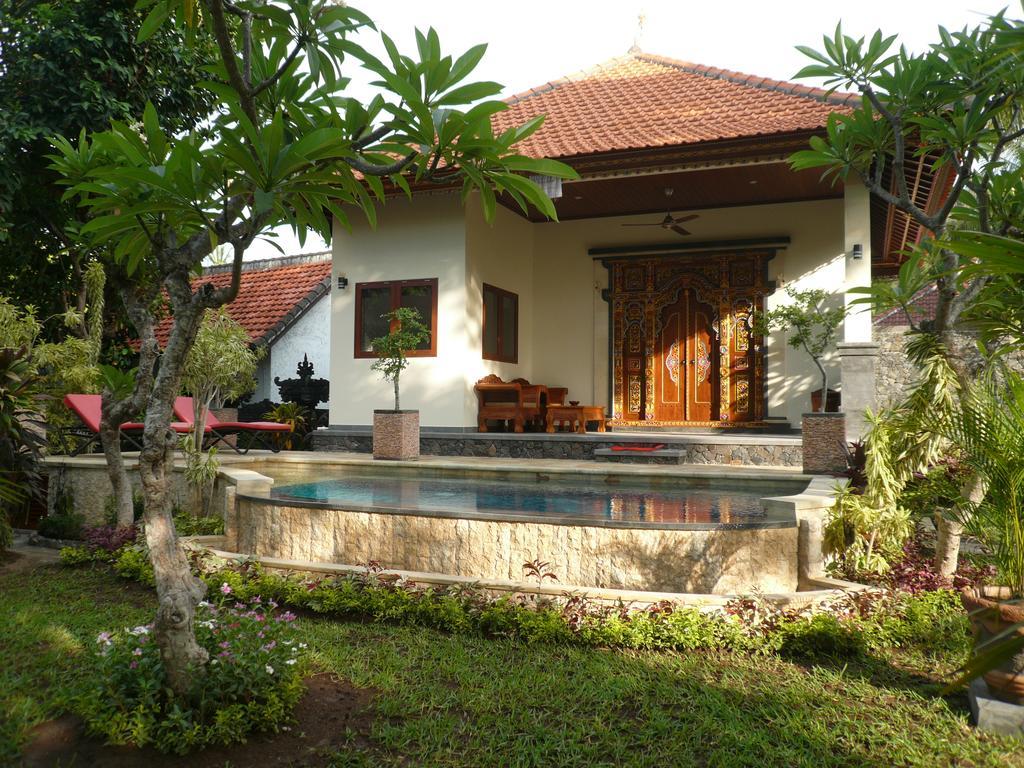 Di Abian Villas Amed Exteriör bild
